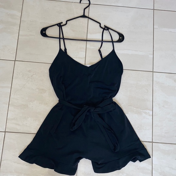 Fashion nova romper - Picture 2 of 6